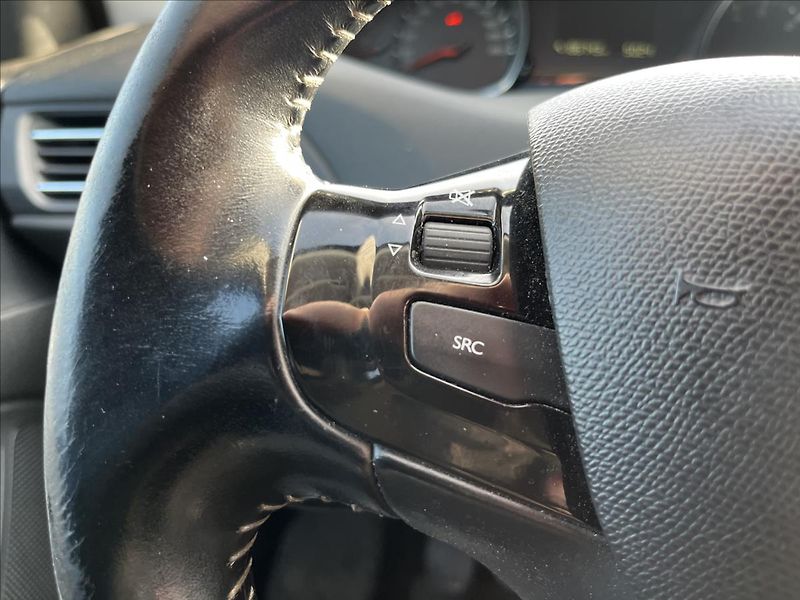 Peugeot 308 1,5 HDi STYLE KLIMA TAŽNÉ ALU - fotka 24 z 40