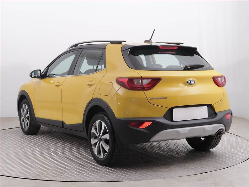Kia Stonic (2021) Exclusive 1.2 DPI, Serv.kniha - fotka 4 z 19