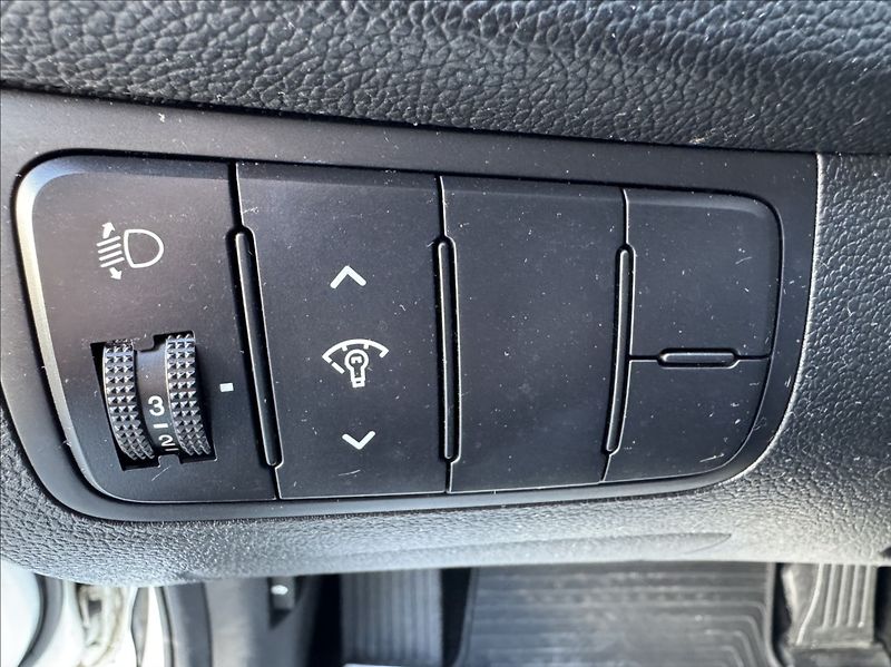 Kia Ceed 1,6 GDI 99kW tempomat původ ČR - fotka 26 z 50