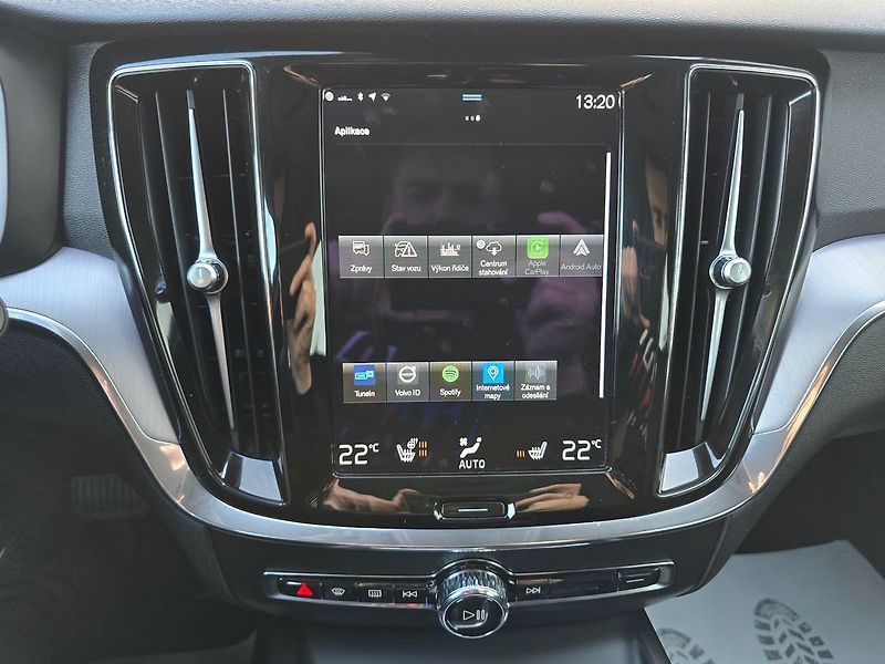 Volvo V60 184kW B5 4x4 CROSS COUNTRY - fotka 35 z 50