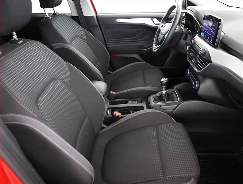 Ford Focus (2020) 1.5 EcoBlue, Tempomat - fotka 7 z 18