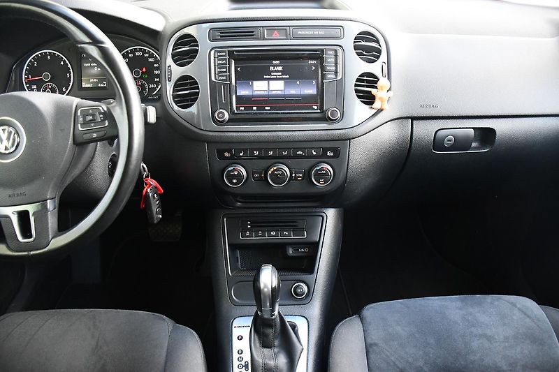 Volkswagen Tiguan 2.0TDi 110kW TAŽNÉ DSG 4MOTION - fotka 23 z 47