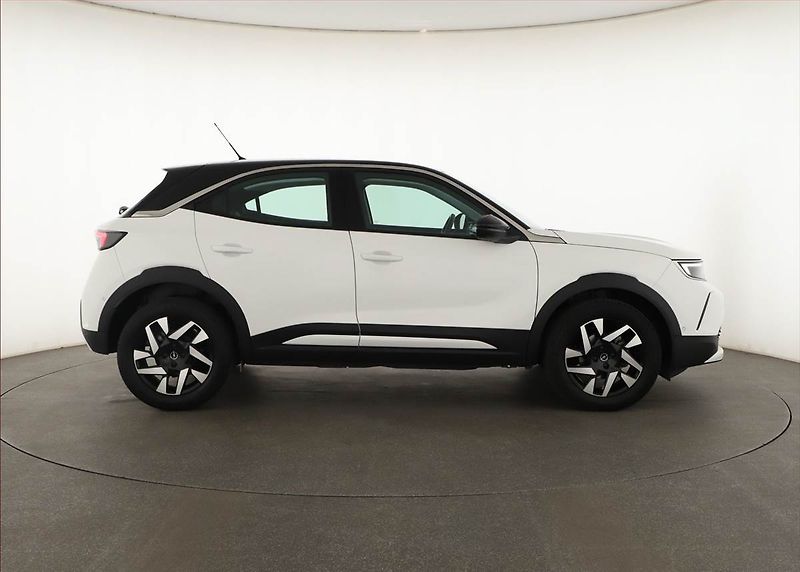 Opel Mokka (2024) Elegance 1.2 Turbo - fotka 6 z 21