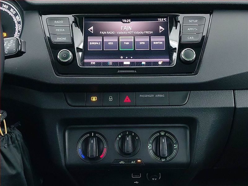 Škoda Fabia (2021) Ambition 1.0 TSI - fotka 12 z 15