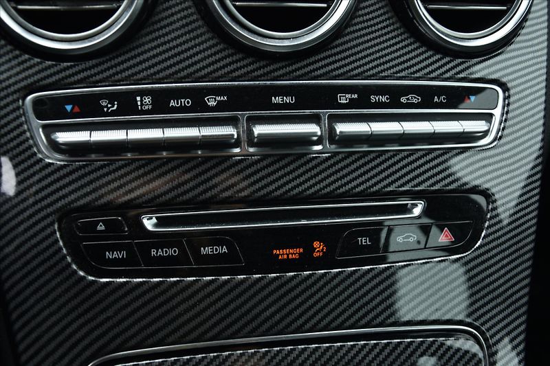 Mercedes-Benz GLC 220d 4MATIC COUPE SERV.KNIHA - fotka 22 z 27