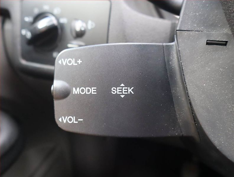Ford Focus (2005) 1.6 i, jezdí dobře - fotka 17 z 19