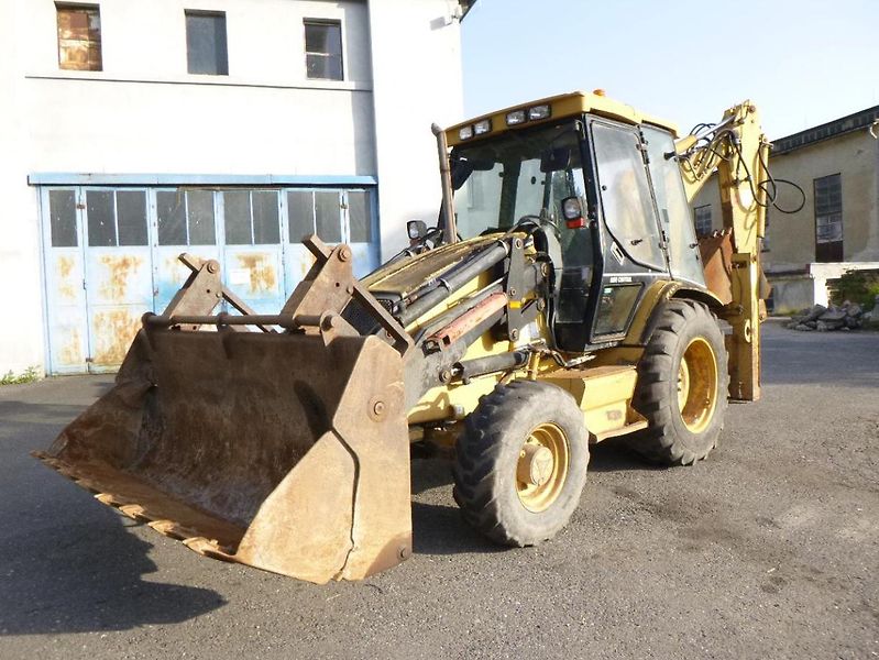 Caterpillar (2005) 428C - fotka 1 z 9
