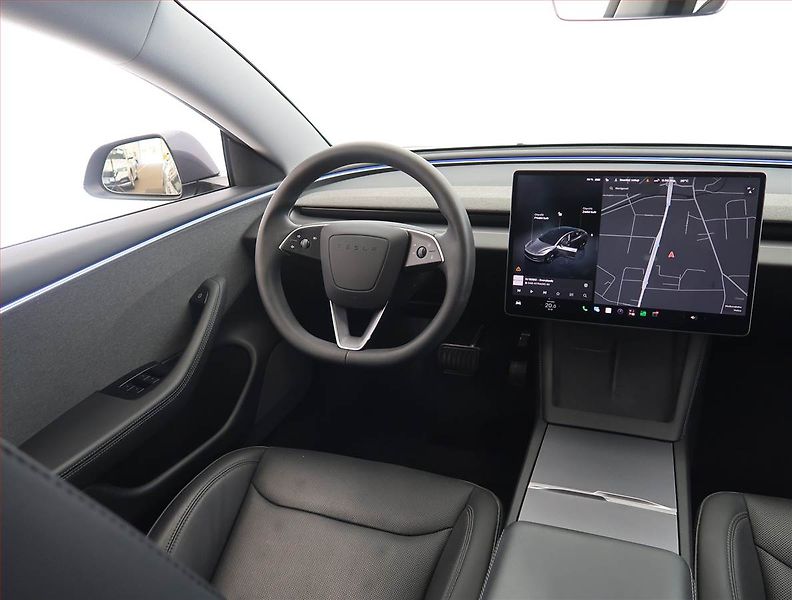 Tesla Model 3 (2023) Standard Range 60kWh, SoH 98% - fotka 7 z 32