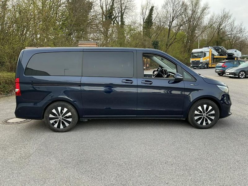Mercedes-Benz EQV (2021) EQV 300 Long - fotka 6 z 17