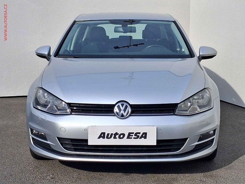 Volkswagen Golf (2014) 1.2 TSi, CUP - fotka 2 z 16