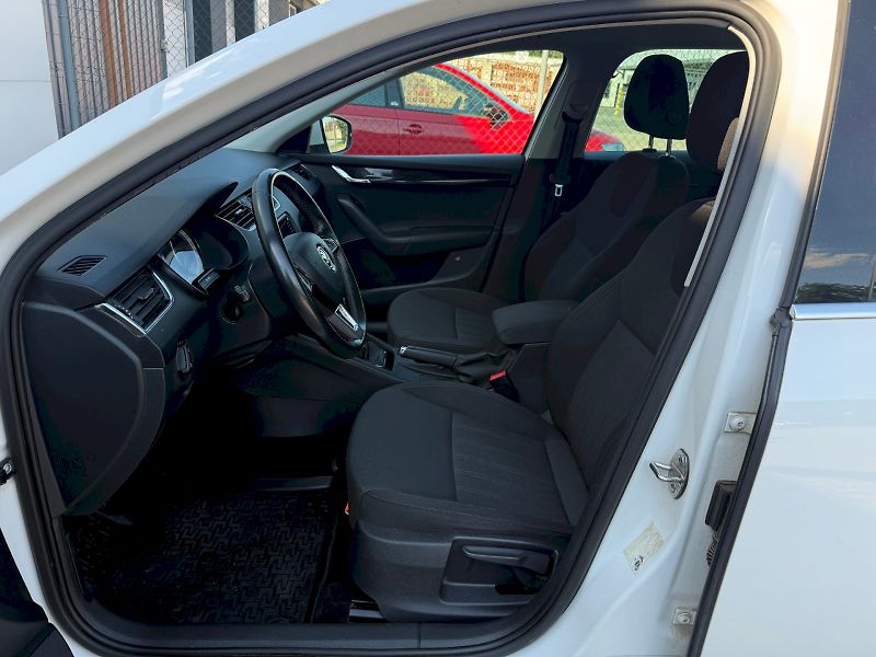 Škoda Octavia (2018) Combi 2.0 TDI 110 kW 4x4 Style - fotka 8 z 23