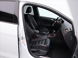 Volkswagen Golf 2,0 TSI GTI 180kW Performance - náhled 11