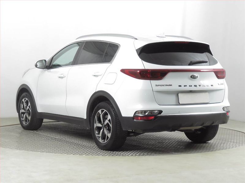 Kia Sportage (2021) 1.6 CRDi MHEV, Automat, Navi - fotka 4 z 22
