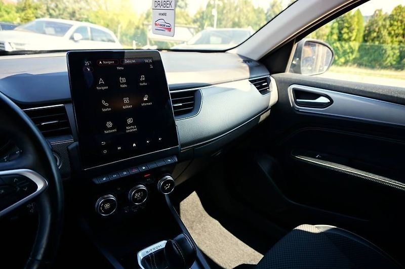 Renault Arkana (2021) INTENSE 1,6 E-TECH 105 kW - fotka 48 z 57