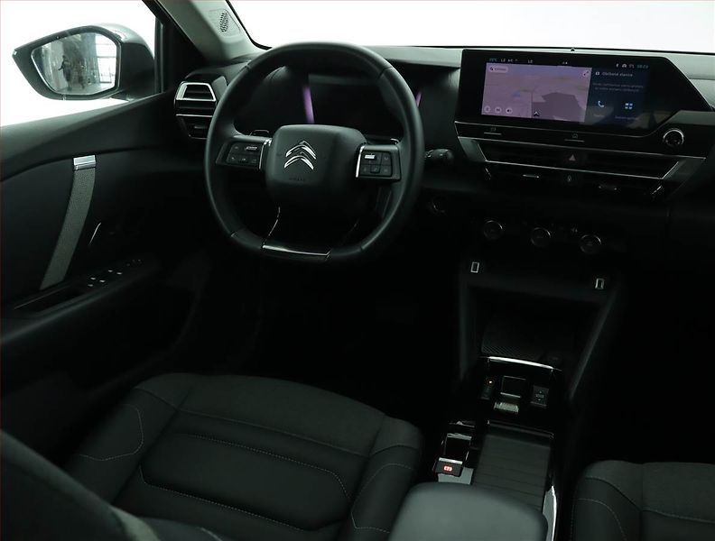 Citroën C4 (2023) 1.2 PureTech, Automat, ČR - fotka 7 z 16