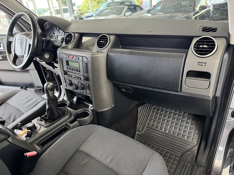 Land Rover Discovery 2,7TDV6*4x4*Xenon*Manuál*7MÍST - fotka 11 z 28