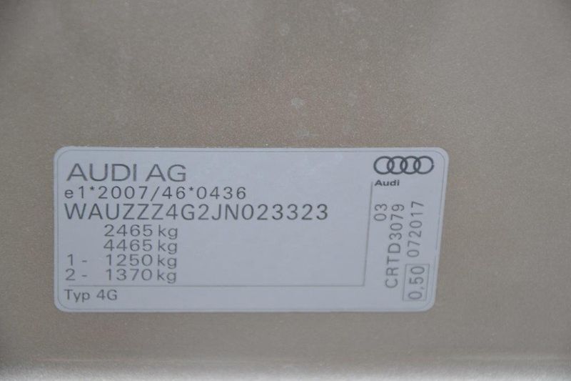 Audi A6  Avant 3.0 TDI 200 kW quattro  - fotka 32 z 49