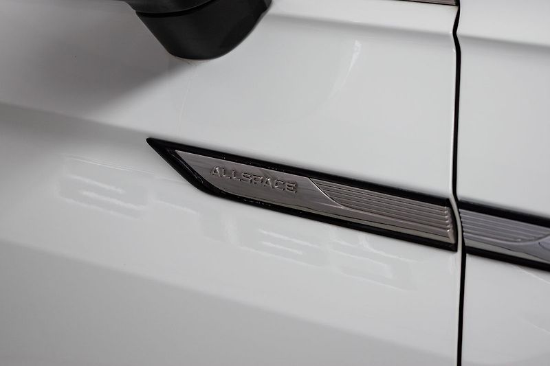 Volkswagen Tiguan Allspace 1.5 TSI DSG*VIRTUAL*DPH*ČR 1.M - fotka 36 z 44