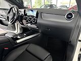 Mercedes-Benz Třídy B 220d 140kW*AT8*LED*Kůže*DPH - náhled 13