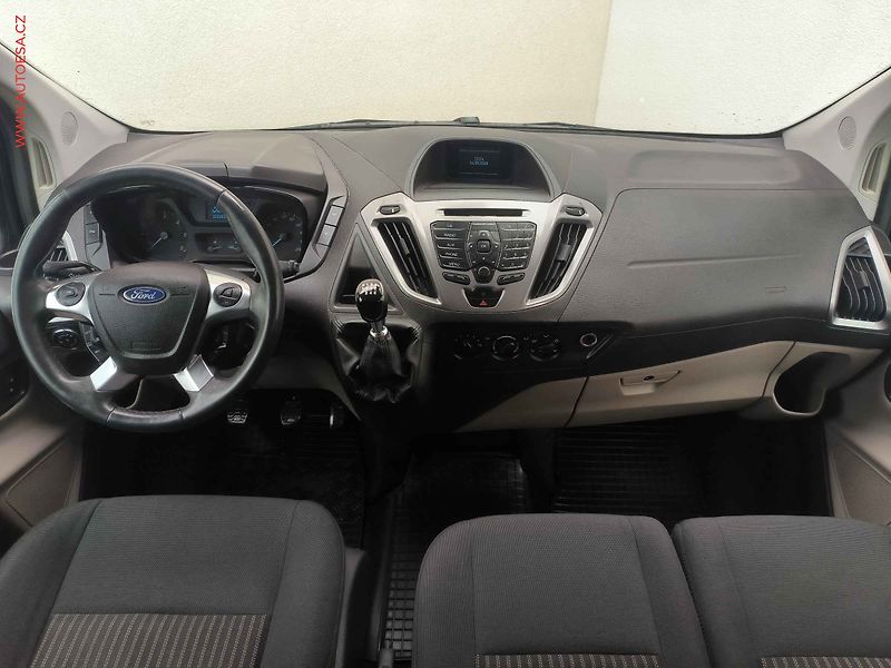 Ford Tourneo Custom (2014) 2.2TDCi L2 9míst, Trend, AC - fotka 8 z 19