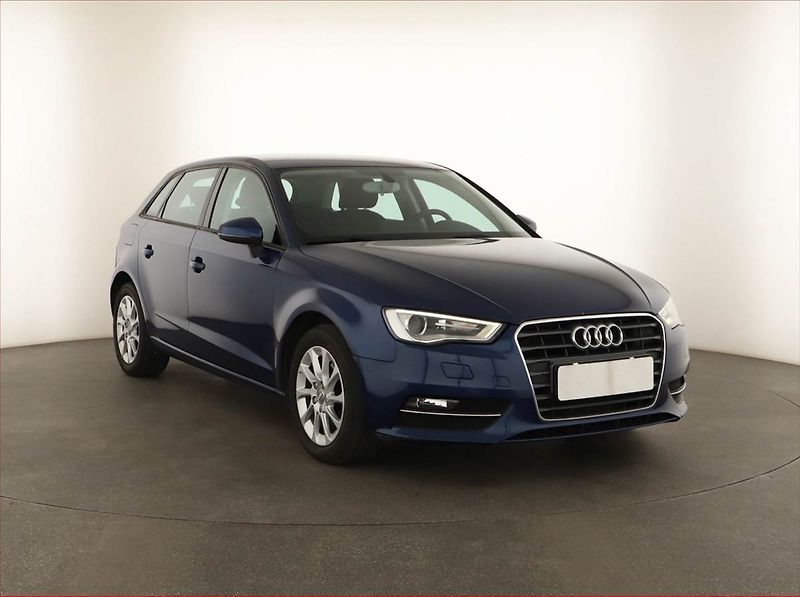 Audi A3 (2014) 1.6 TDI, Bi-Xenony, Tempomat - fotografie inzerátu