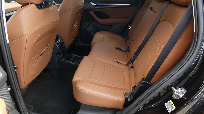 Škoda Kodiaq 2,0 TDi Selection 142 kW 4x4 D - fotka 20 z 27