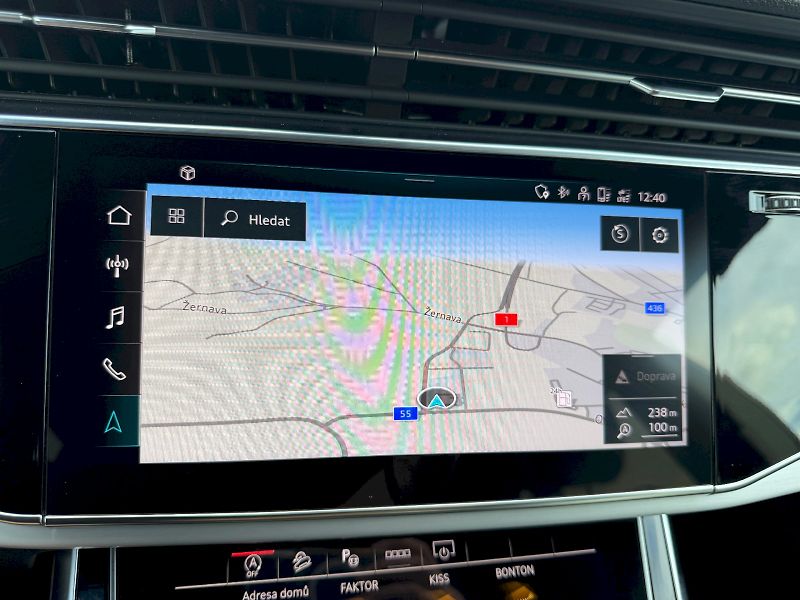 Audi Q8 (2023) 50 TDI 210kW Quattro S-LINE - fotka 16 z 35