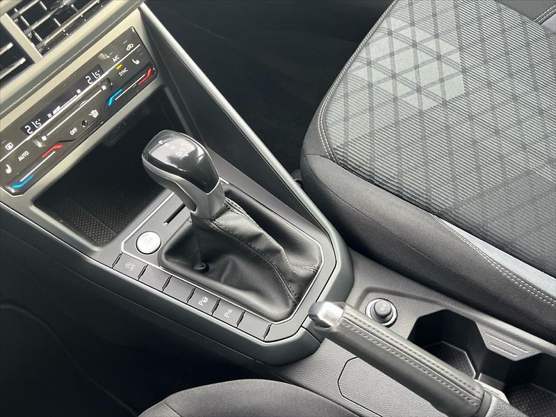 Volkswagen Polo 1,0 TSi 81kW 7DSG R-LINE - fotka 18 z 26