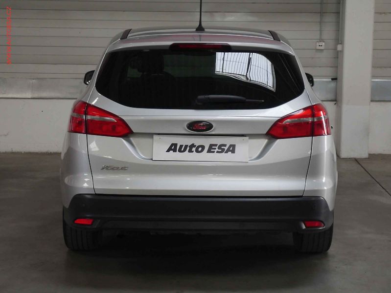 Ford Focus (2018) 1.5 TDCI, Klima - fotka 5 z 17