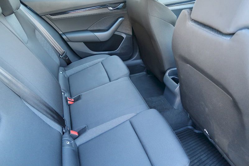 Škoda Octavia (2023) kombi Active Plus 1,0 TSi/81 k - fotka 18 z 31