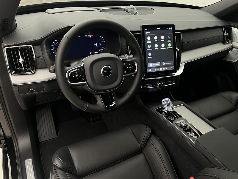 Volvo XC90 (2026) B5 AWD BLACK EDITION PLUS - fotka 24 z 49