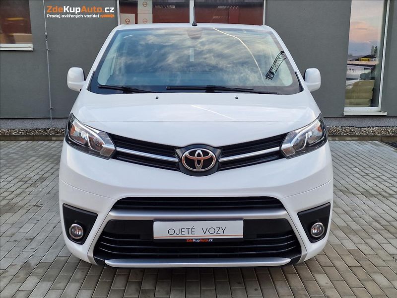 Toyota ProAce Verso 2.0 D-4d 110kW L2 Shuttle, ČR - fotka 4 z 50