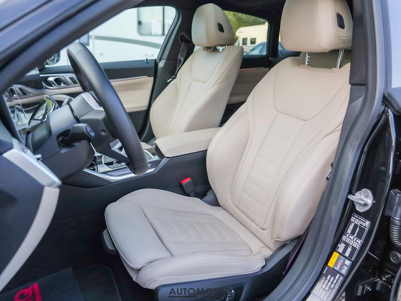 BMW i4 (2026) M60 xDrive M Sport Pano, H&K - fotka 3 z 23