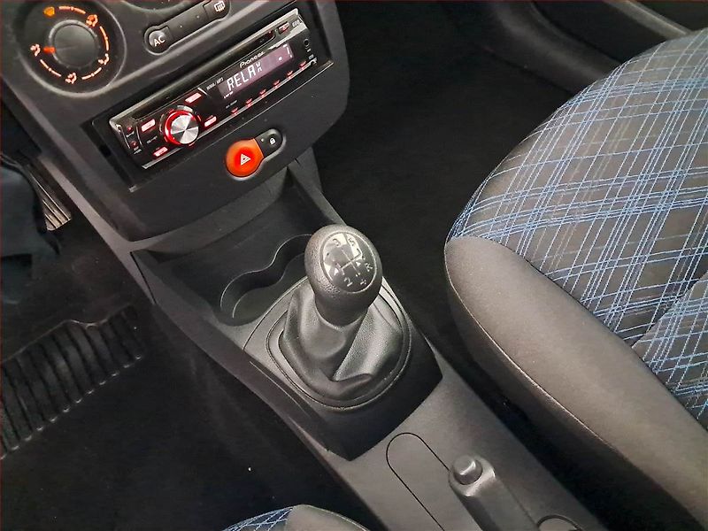 Renault Clio (2009) 1.2 16V , nová STK, Tažné - fotka 13 z 15