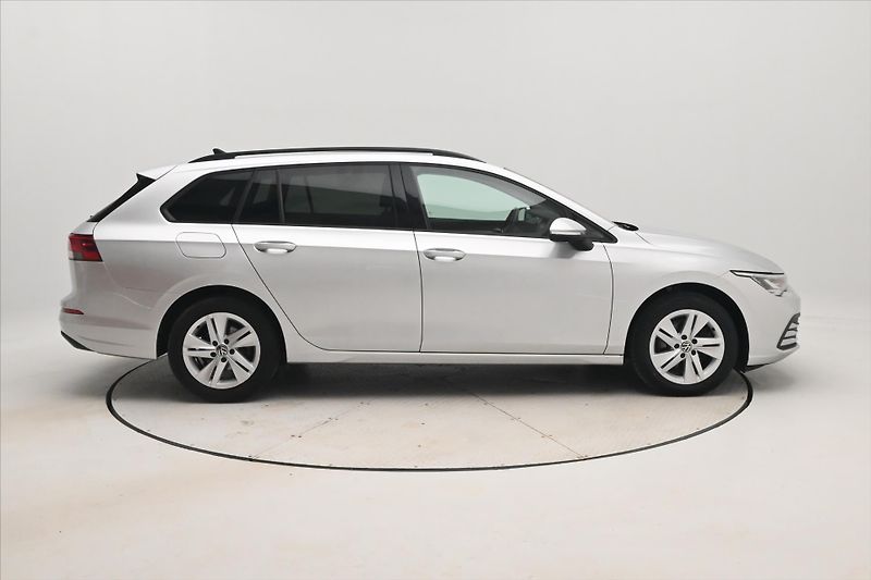 Volkswagen Golf 2,0 TDI 110kW Life LED Záruka - fotka 4 z 31