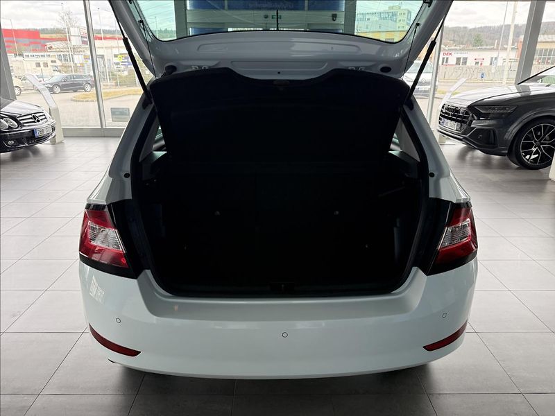 Škoda Fabia 1,0   MPI 55kW,SERVISNÍ KNÍŽKA - fotka 22 z 23