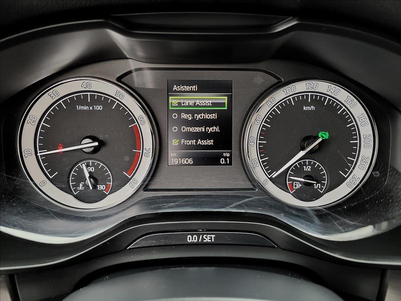 Škoda Kodiaq 1,5 TSI,DSG,7míst,navi,výhřev - fotka 23 z 50