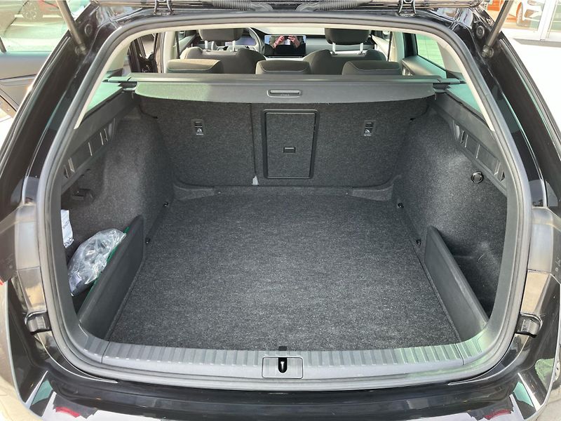 Škoda Octavia 1.5 TSI 85 kW SELECTION - fotka 27 z 28