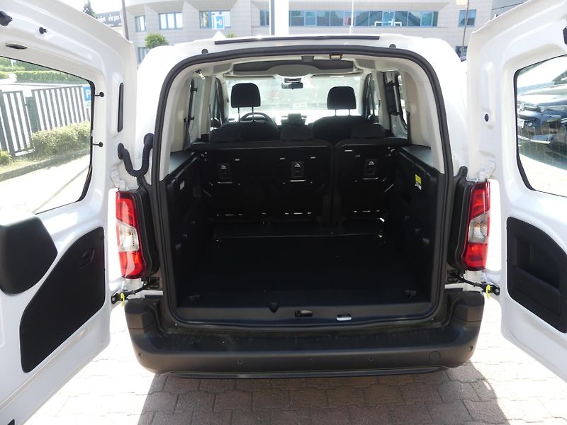 Citroën Berlingo (2026) YOU PROFI Diesel 100k Manual  - fotka 10 z 18