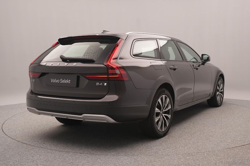 Volvo V90 CC B4 AWD PLUS CZ REZERVACE - fotka 10 z 51