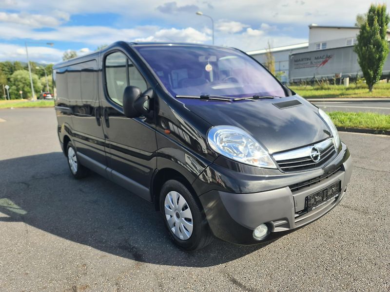 Opel Vivaro (2011) 2.0 CDTi 84-KW 8-MÍST OLOMOUC - fotka 5 z 75