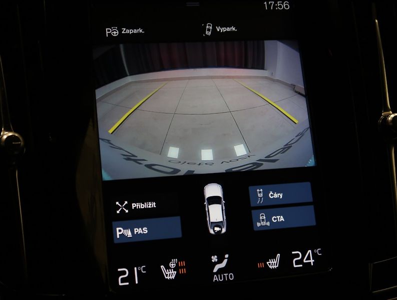 Volvo S90 2,0 T8 TWINENGINE AWD R-DESIGN - fotka 32 z 52