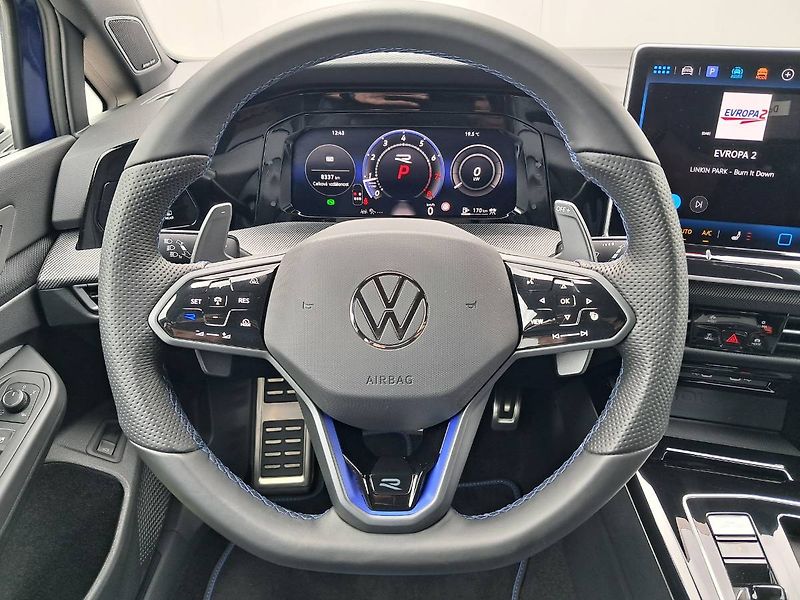 Volkswagen Golf Variant (2026) R-Performance package 2.0 TSI - fotka 6 z 30