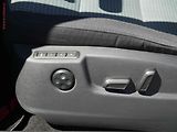 Škoda Superb (2012) 2.0 TDi, ČR, Ambition - náhled 13