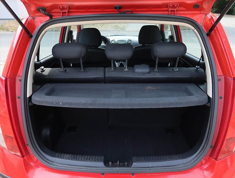Hyundai i10 (2010) 1.1, jezdí výborně - fotka 13 z 15