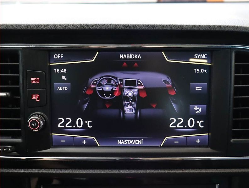 Seat Leon (2018) Sport 1.8 TSI, Kůže, Navi - fotka 20 z 24