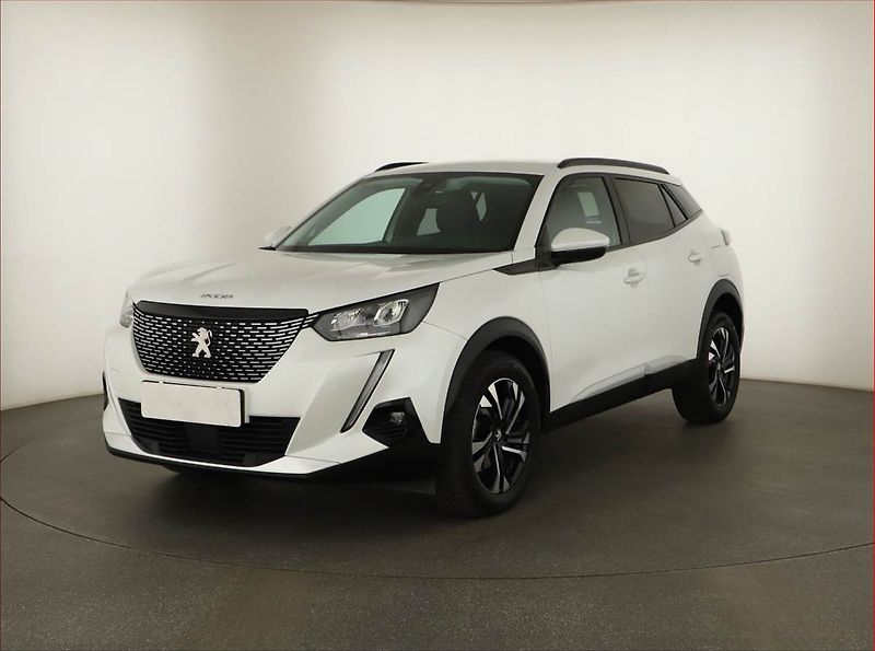 Peugeot 2008 (2021) 1.2 PureTech, Tempomat - fotka 2 z 14
