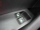 Škoda Rapid (2017) 1.0TSI, ČR, AC, park.asist - náhled 14