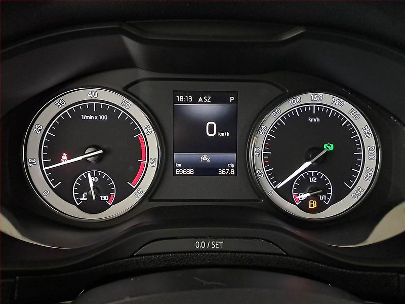 Škoda Karoq (2022) Style 1.5 TSI - fotka 11 z 19