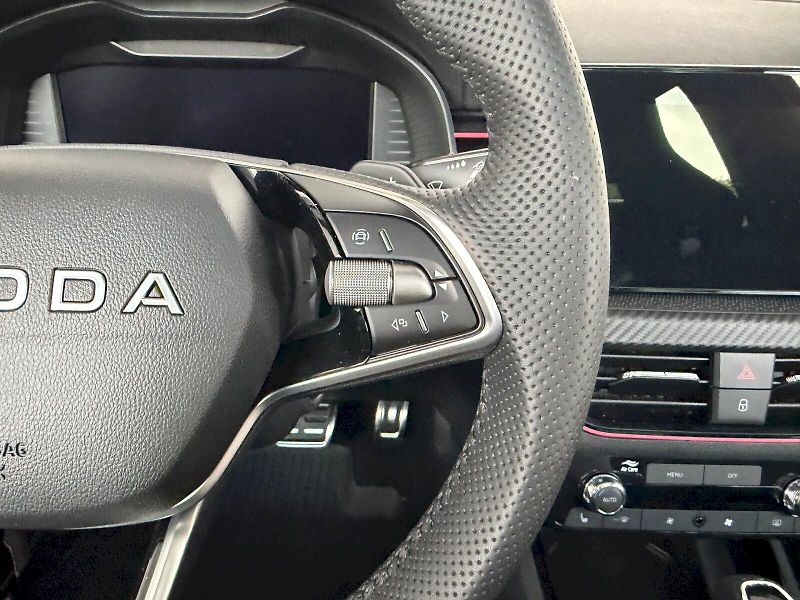 Škoda Kamiq (2025) Monte Carlo 1.0 TSI / 85 kW DS - fotka 11 z 27